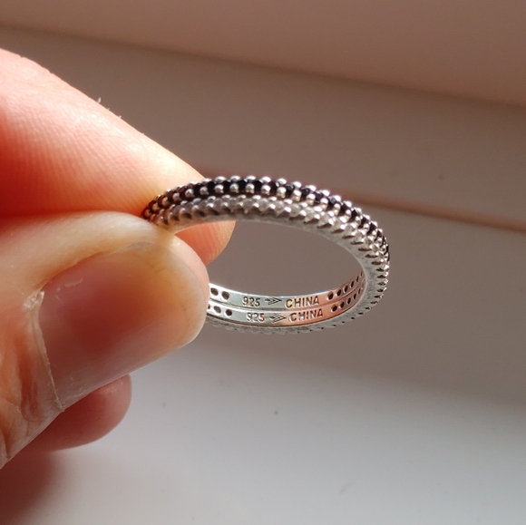Sz 7 Silpada Silver Stacking Rings - Picture 3 of 3